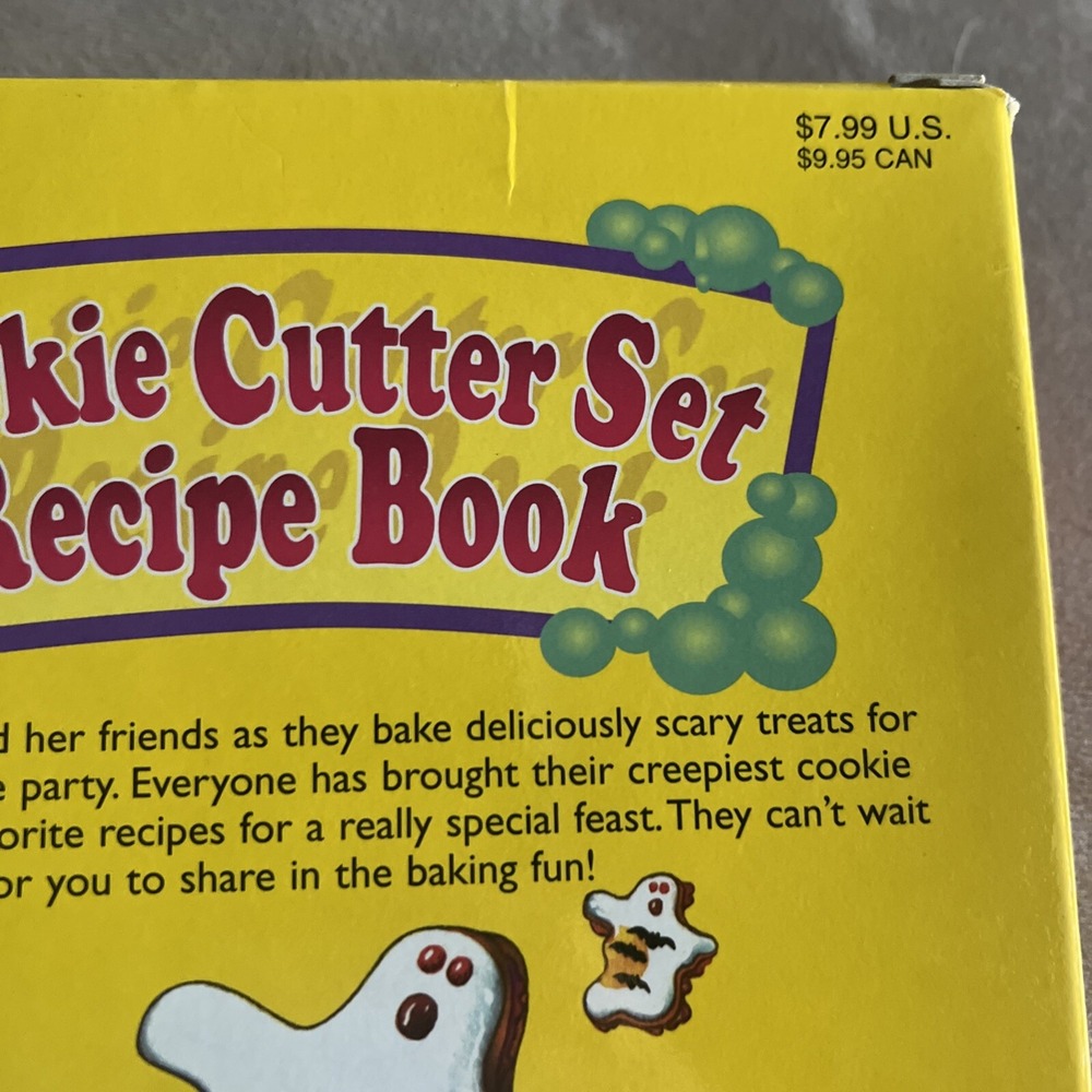 Creepy Cookies: Halloween Cookie Cutter Set & Recipe Book By Reader's Digest 96 - Picture 6 of 11